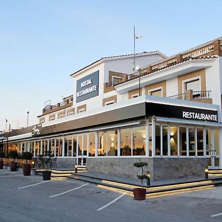 Hostal Restaurante El Cary Montemayor Bagian luar foto
