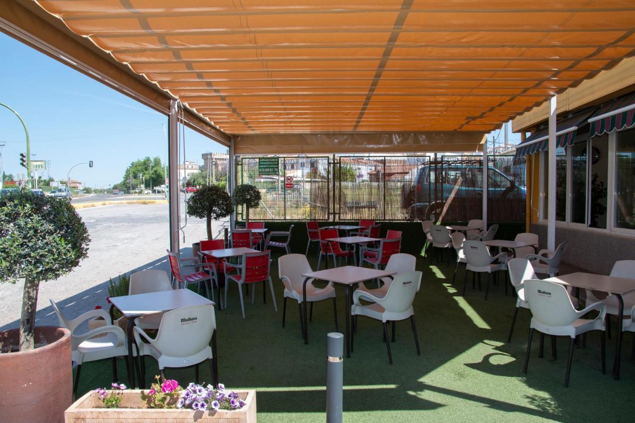 Hostal Restaurante El Cary Montemayor Bagian luar foto
